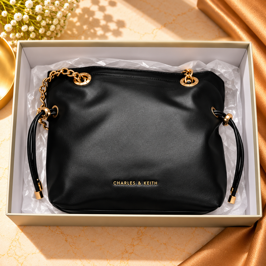 Elegant Soft-Structured Chain Detail Shoulder Bag